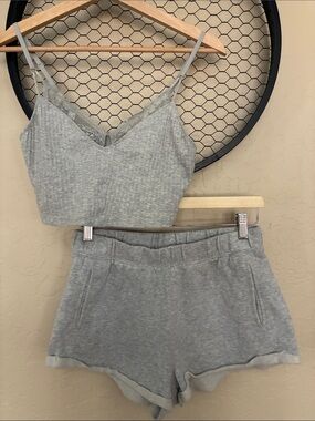 Grey Ribbed Lace Trim Crop Cami & Lounge Shorts Set